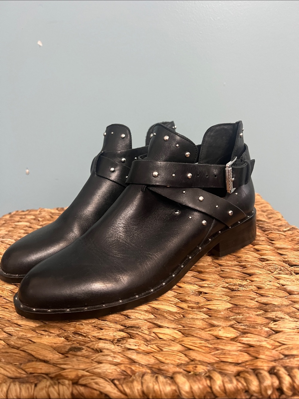 Halogen Black Stud-Accent Leather Ankle Booties sz 6 1/2 - Picture 6 of 16
